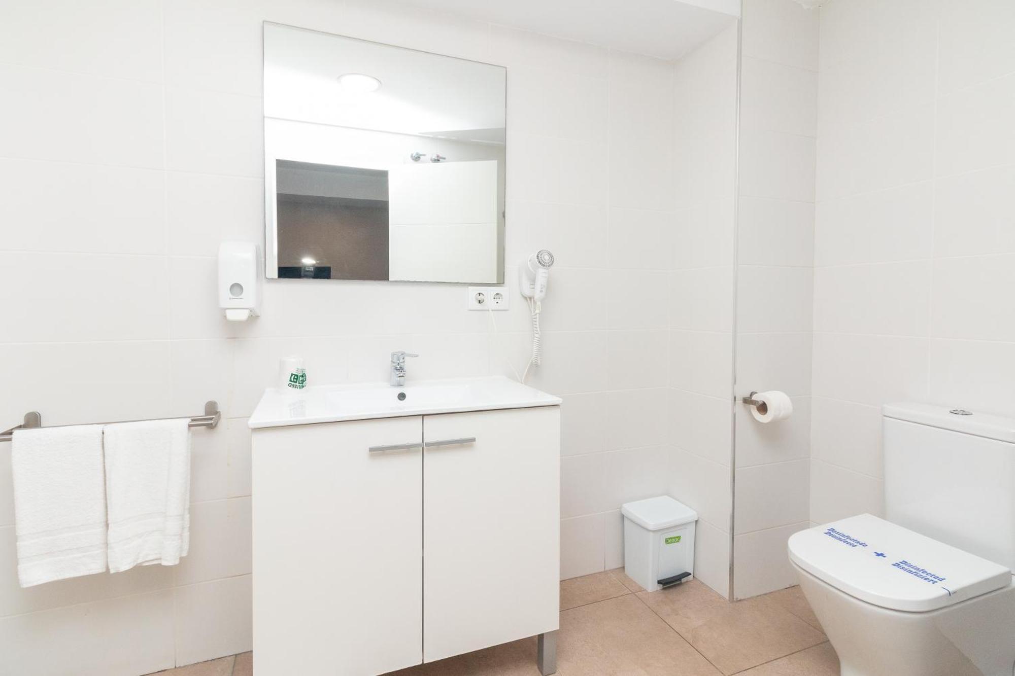 Bet Apartments - Abastos Valencia Eksteriør billede