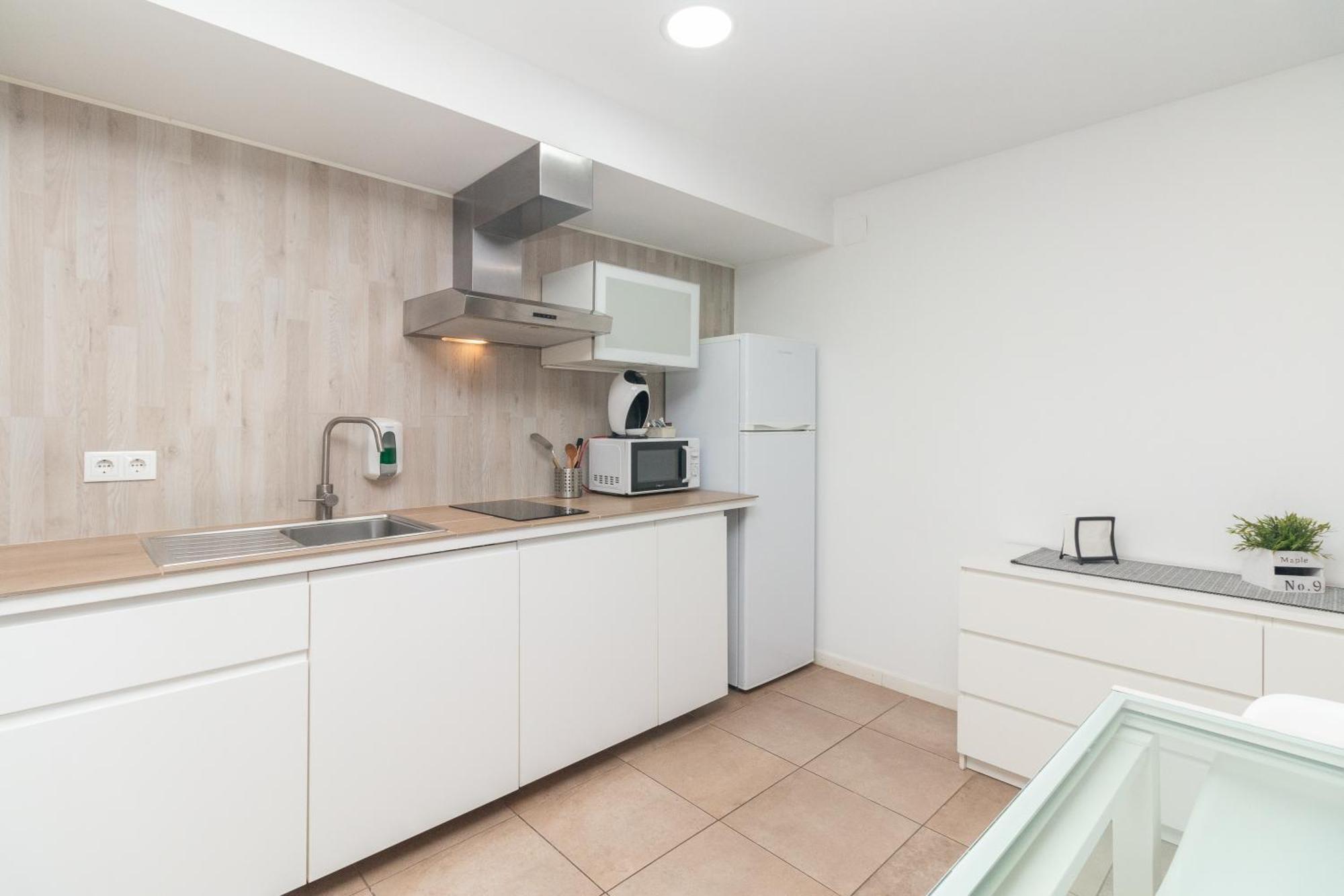 Bet Apartments - Abastos Valencia Eksteriør billede