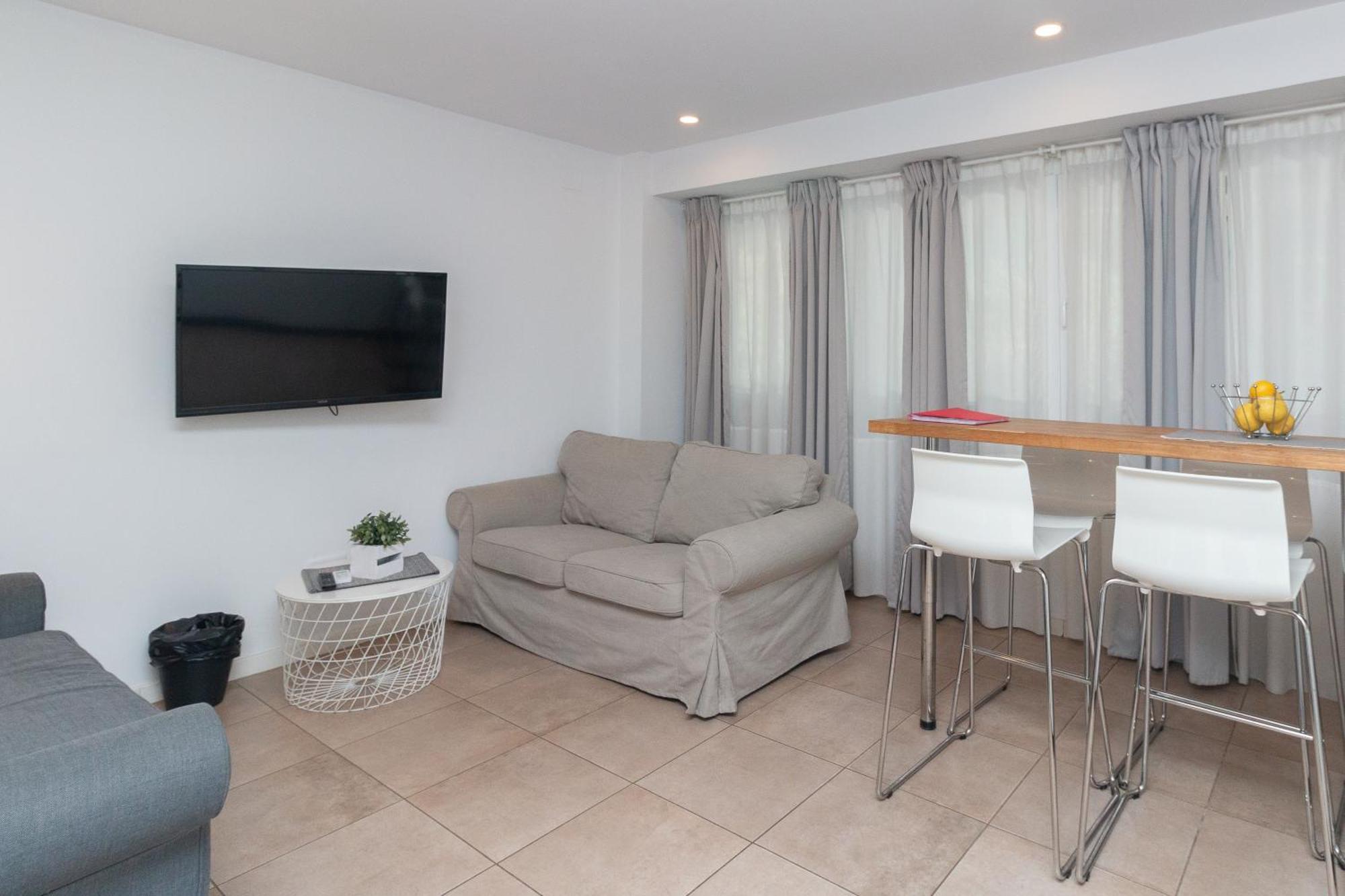 Bet Apartments - Abastos Valencia Eksteriør billede